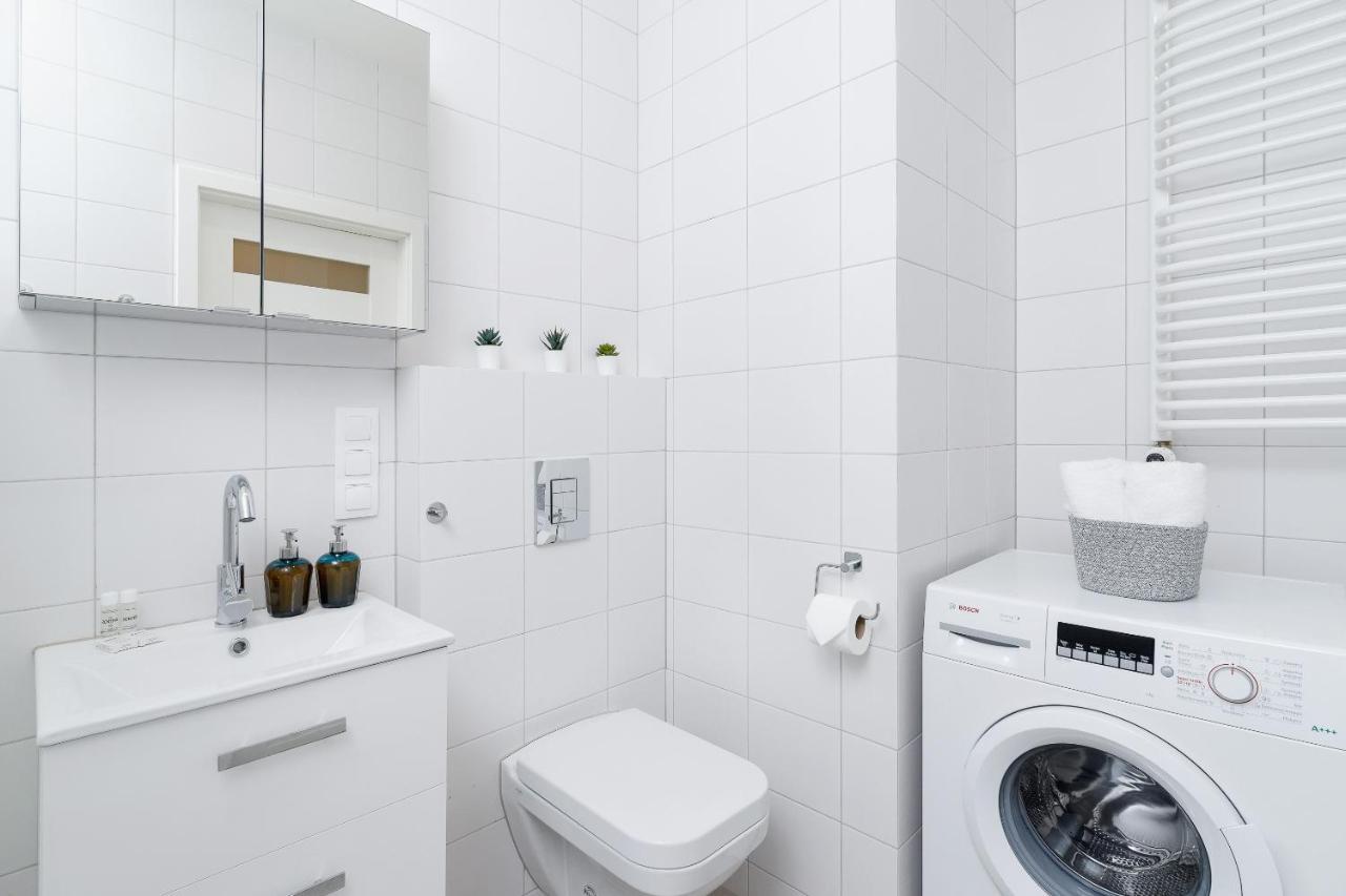 Apartments Cracow Rakowicka By Noclegi Renters Krakow Bagian luar foto
